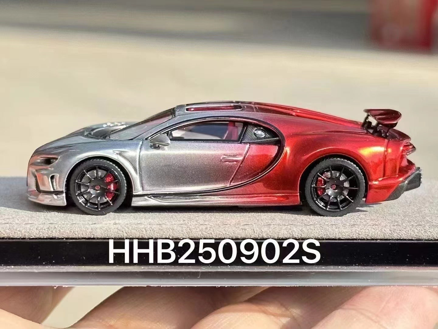 HH Model 1/18 Bugatti Chiron SS Limited Edition Simulated Resin Car Model