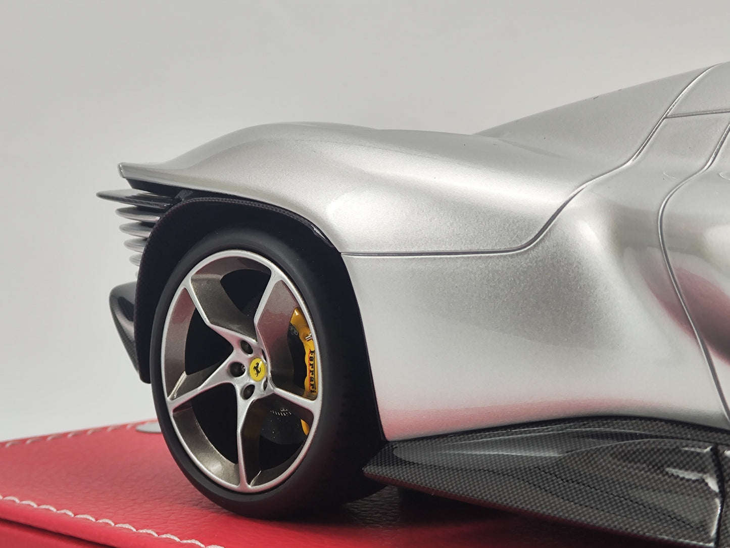 BBR 1/18 Ferrari SP3 Custom Edition Silver Limited Edition Die-cast Model Car Ornament