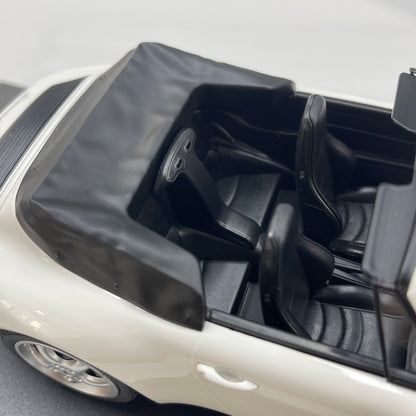MINICHAMPS 1/18 Porsche 911 (993) Cabriolet White 155061131