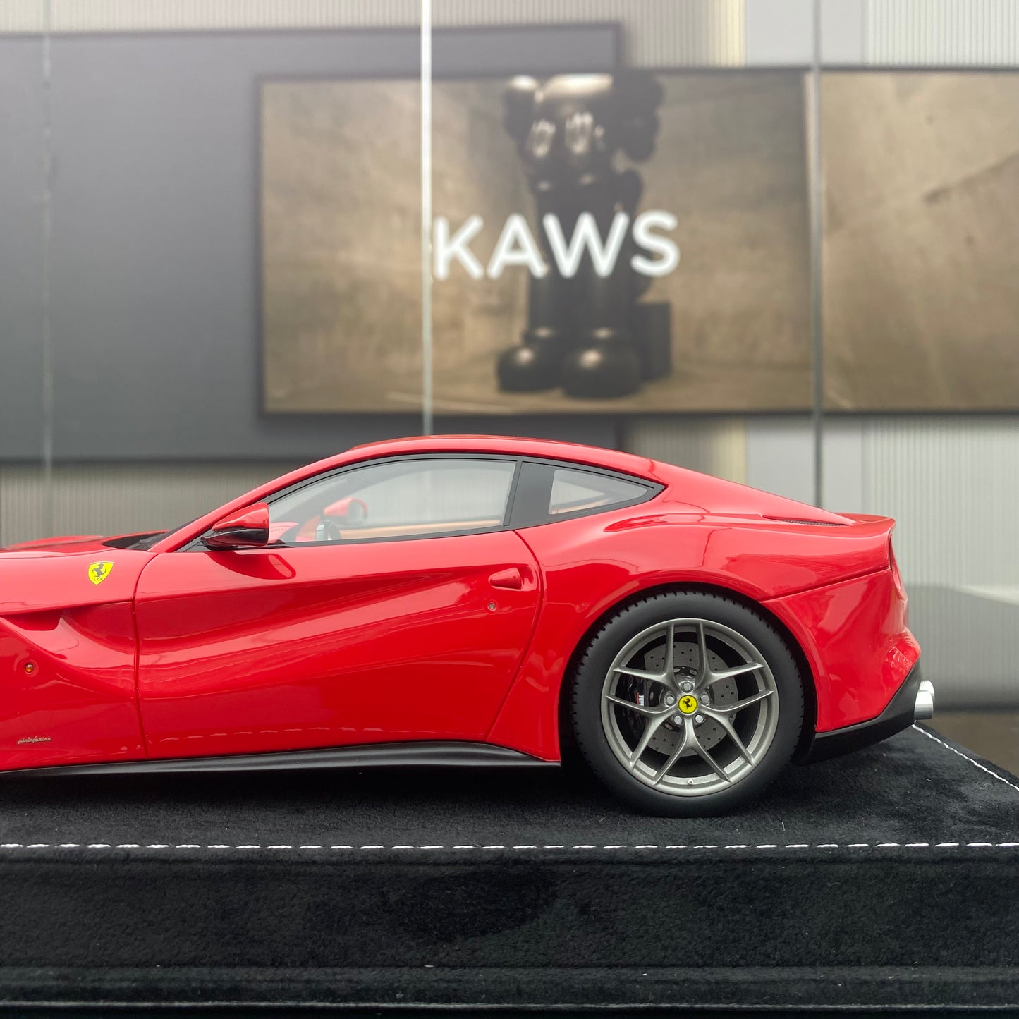 Adornos para el modelo Ferrari F12 Berlinetta rojo estándar de edición limitada, modelo HH 1/18
