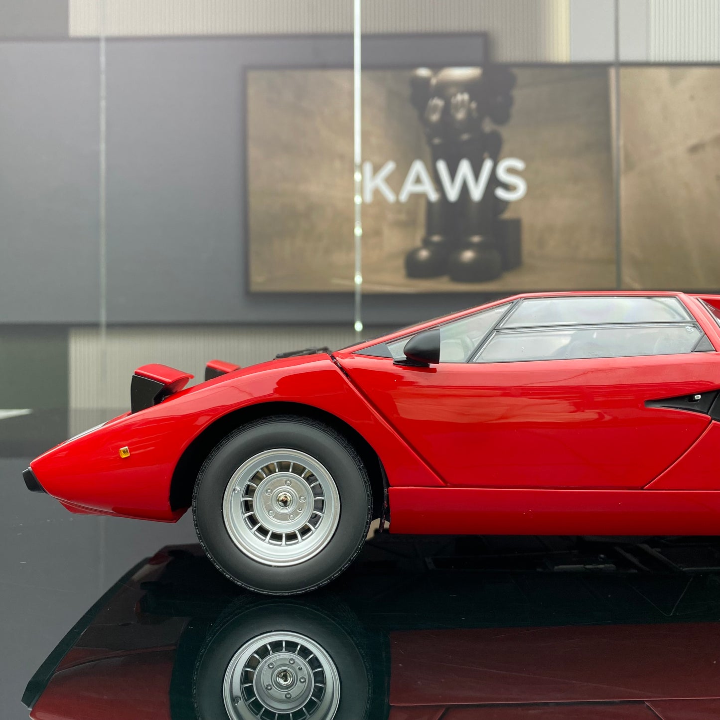 Lamborghini Countach LP400 rojo, modelo de coche de aleación Kyosho a escala 1/12