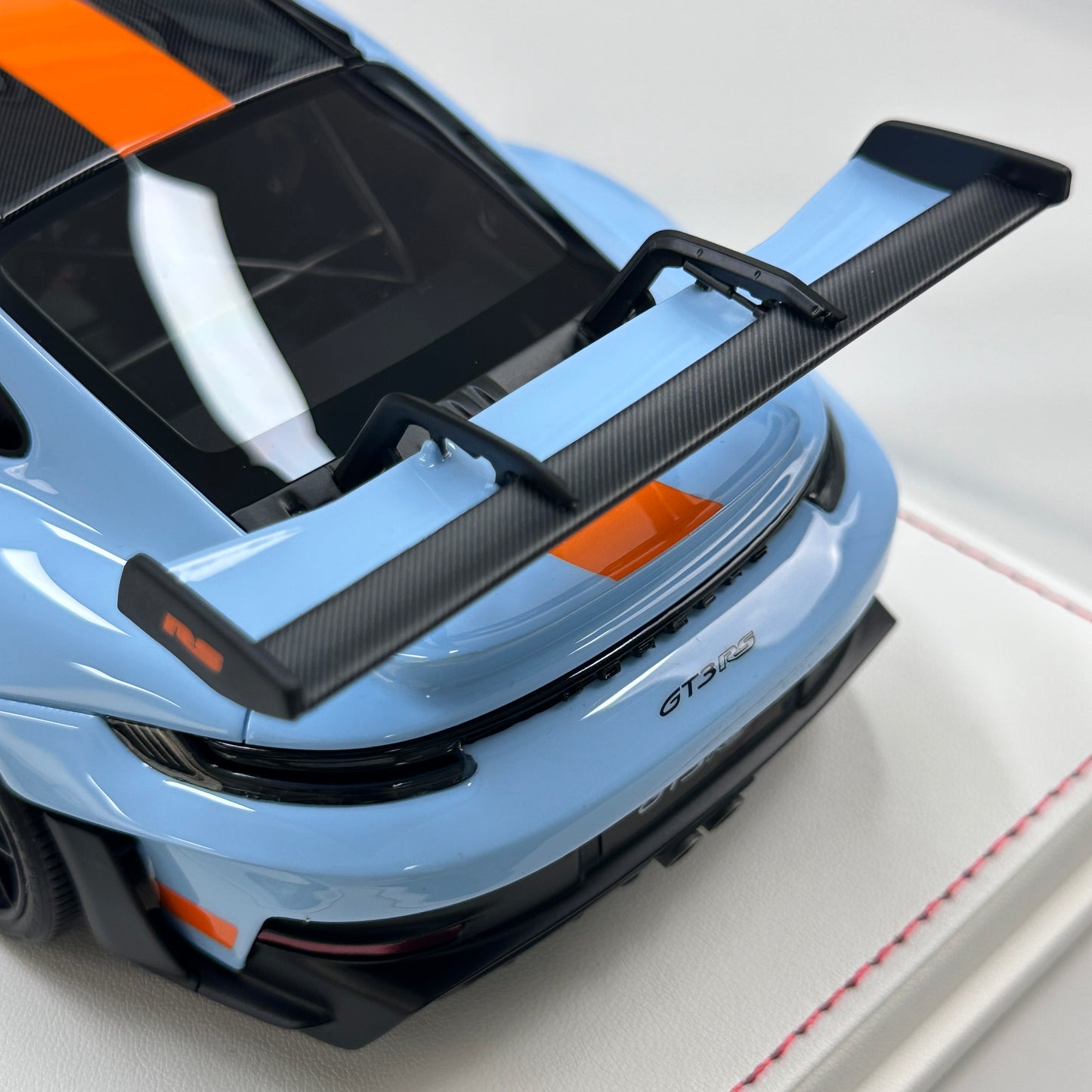 GH MODEL 1/18 Porsche 992 GT3RS Gulf Oil Limited Edition Model Car
