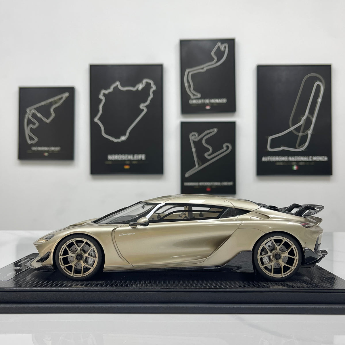 FrontiArt 1/18 Koenigsegg Gemera - Champagne - FA207