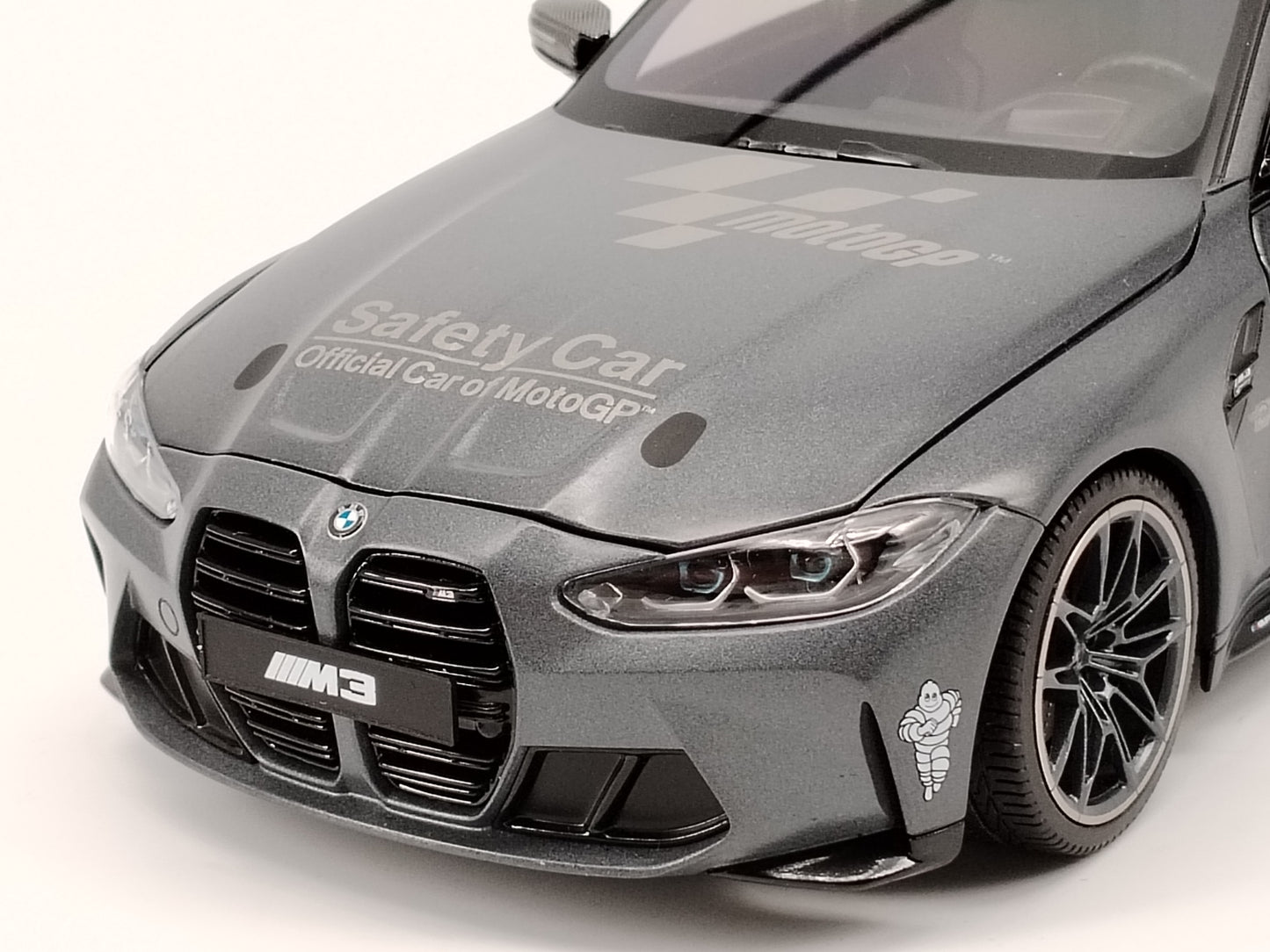 MINICHAMPS 1/18 BMW M3 COMPETITION Safety Car Grey Alloy Model 113020206