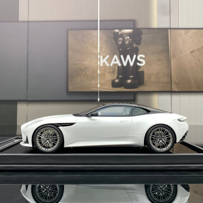 MH 1/18 Aston Martin DB12 COUPE limited edition car model gift