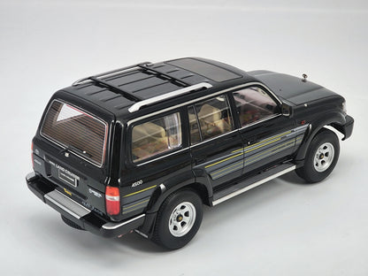 Kengfai 1/18 Toyota Land Cruiser LC80 Alloy Off-Road Car Model Ornaments