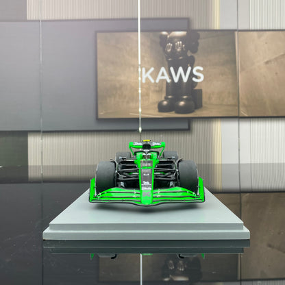 SPARK 1/18 Alfa Romeo Stake Sauber F1 C44 Zhou Guanyu Green Car Model