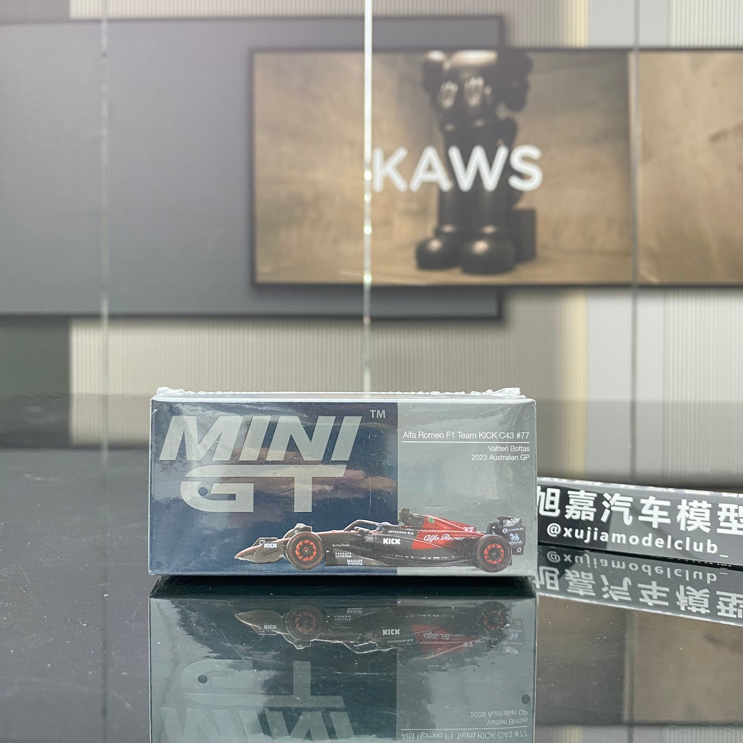 MINIGT 1/64 #729 Alfa Romeo C43 #77 Bottas F1 car model