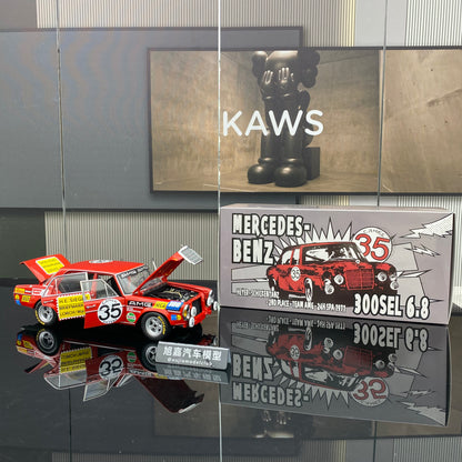 Minichamps 1/18 Benz 300SEL 6.8AMG Red Pig - Modelo de coche de resina, regalo de colección