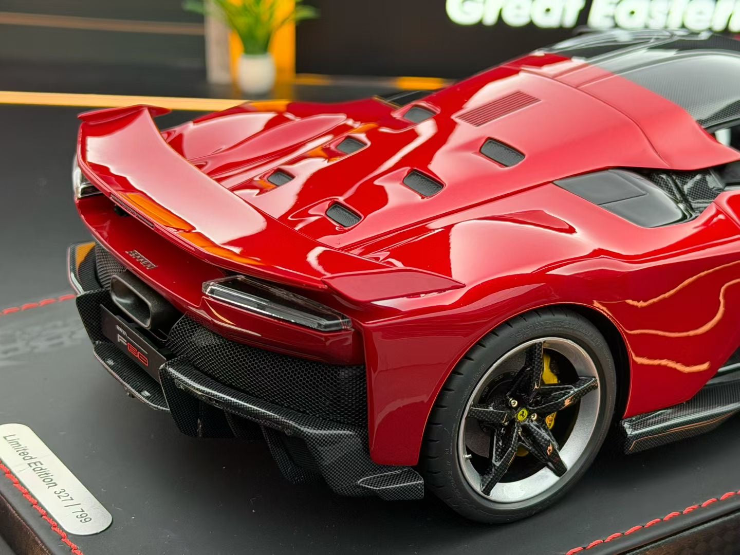 BBR 1:18 Ferrari F80 Metallic Red 327/799 DDJ019