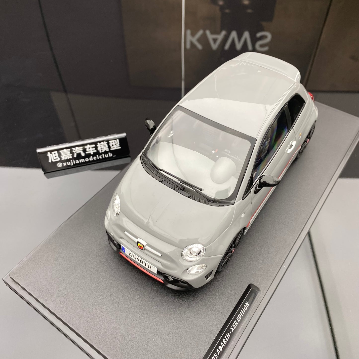 Solido 1/18 Fiat 695 Abarth alloy simulation car model