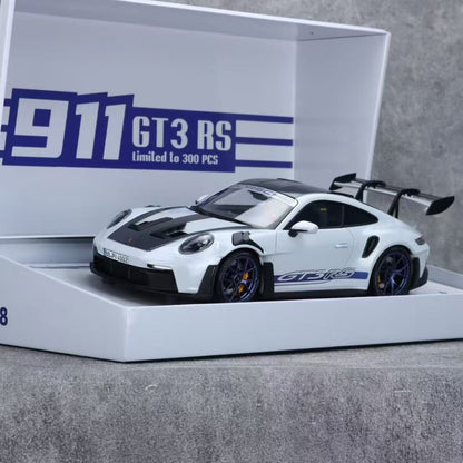 MINICHAMPS 1/18 Porsche 911 GT3 RS Alloy Car Model