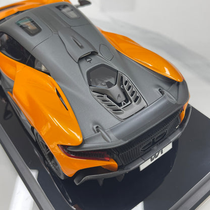 Amalgam 1:18 McLaren W1 (Orange) M6350-SC1