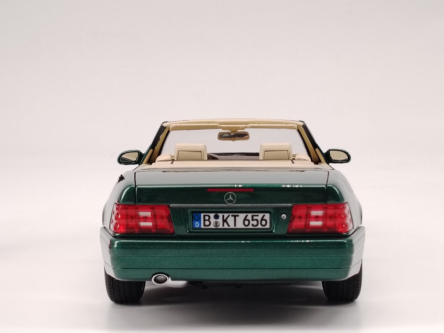 Norev 1/18 Mercedes SL500 1999 Metallic Green Alloy Full Opening Car Model