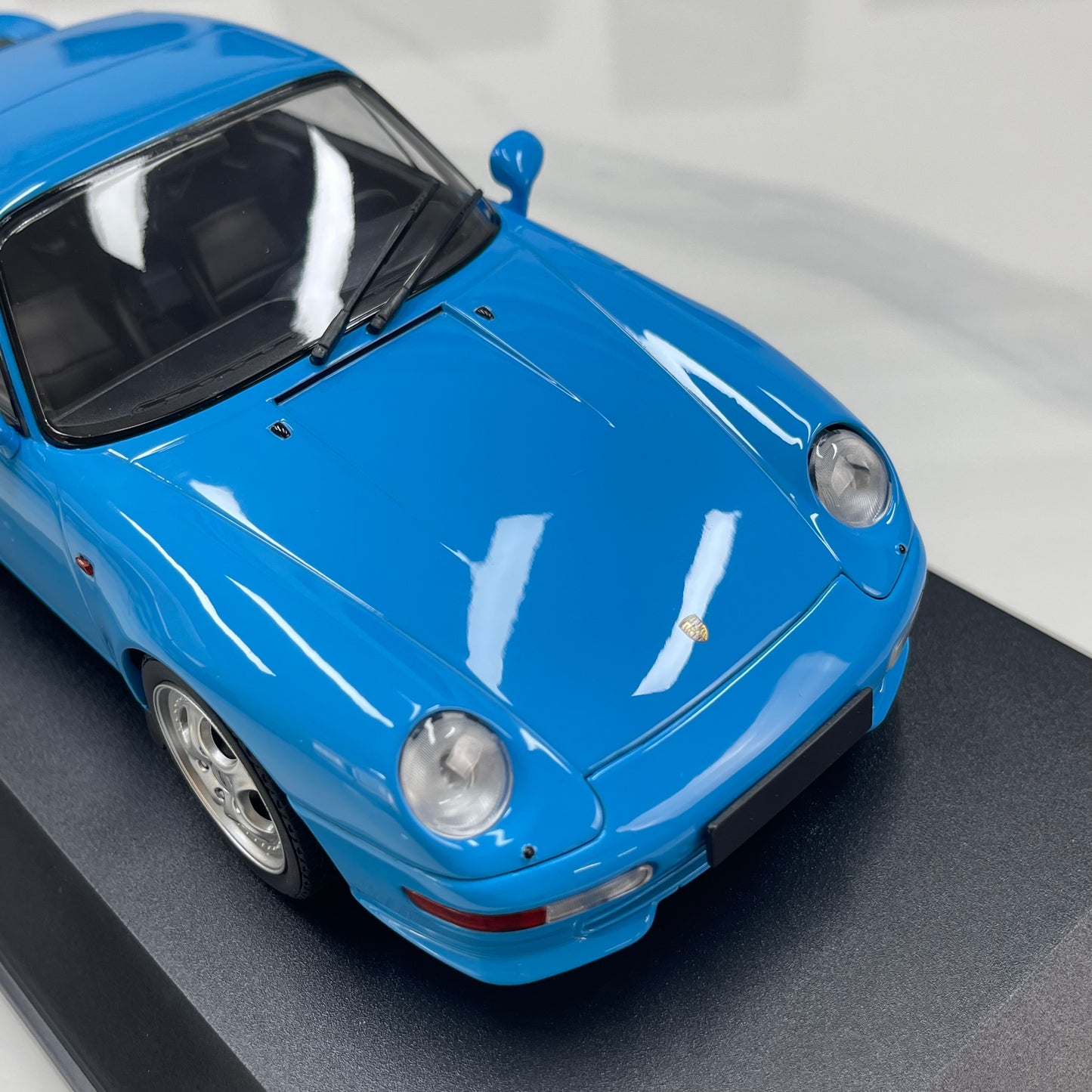 MINICHAMPS 1/18 Porsche 911 RS (993) - 1994 Blue 155061121