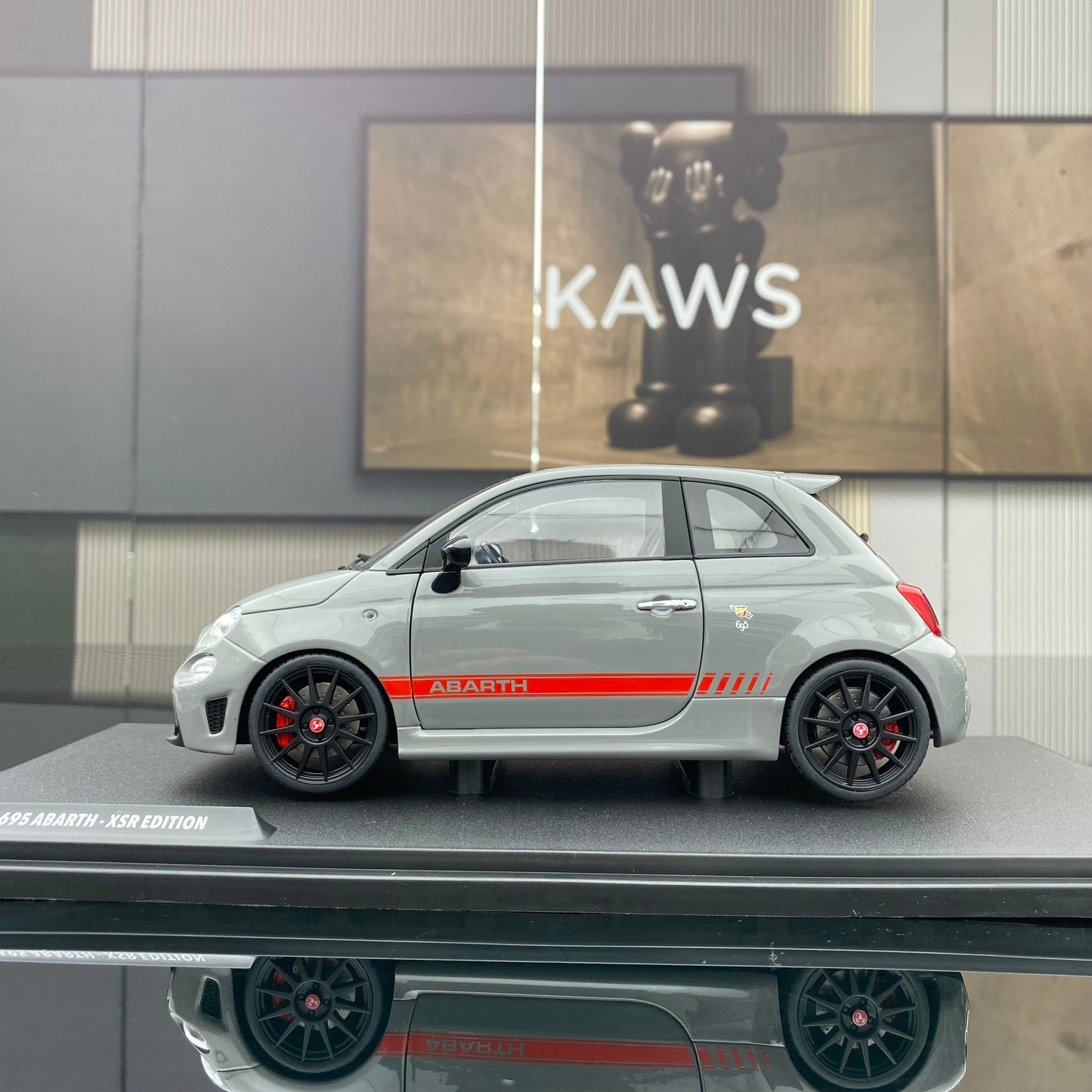 Solido 1/18 Fiat 695 Abarth alloy simulation car model