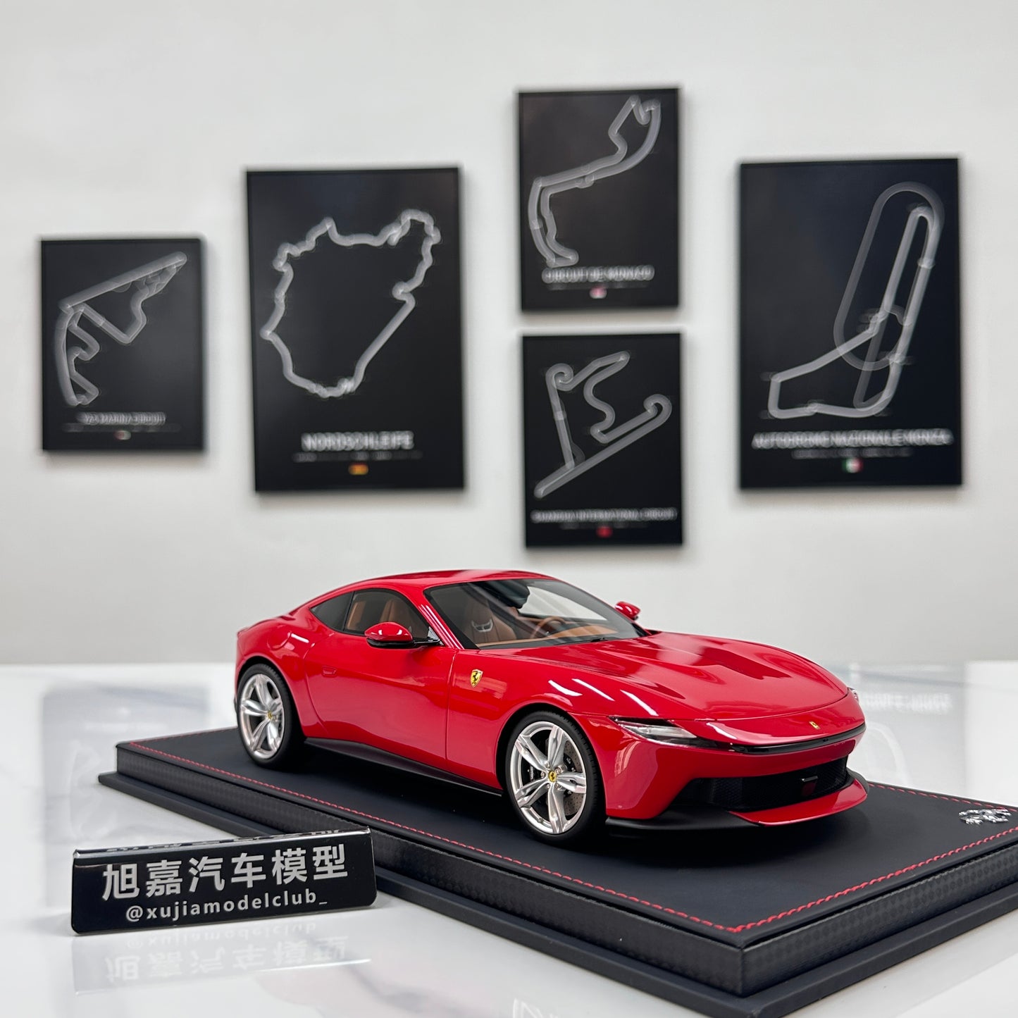 BBR 1/18 Ferrari Amalfi, standard red, silver wheels, black calipers P18272A