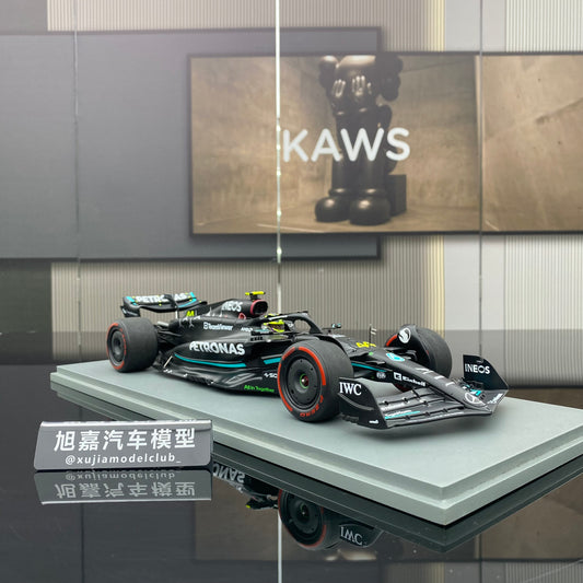 SPARK 1/18 Mercedes-Benz AMG F1 Team W14 2023 British Grand Prix Hamilton Black and Green Paint 18S901