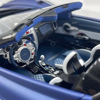 HH Model 1/18 Pagani Huayra – Matte Blue & Carbon Black (HH663)
