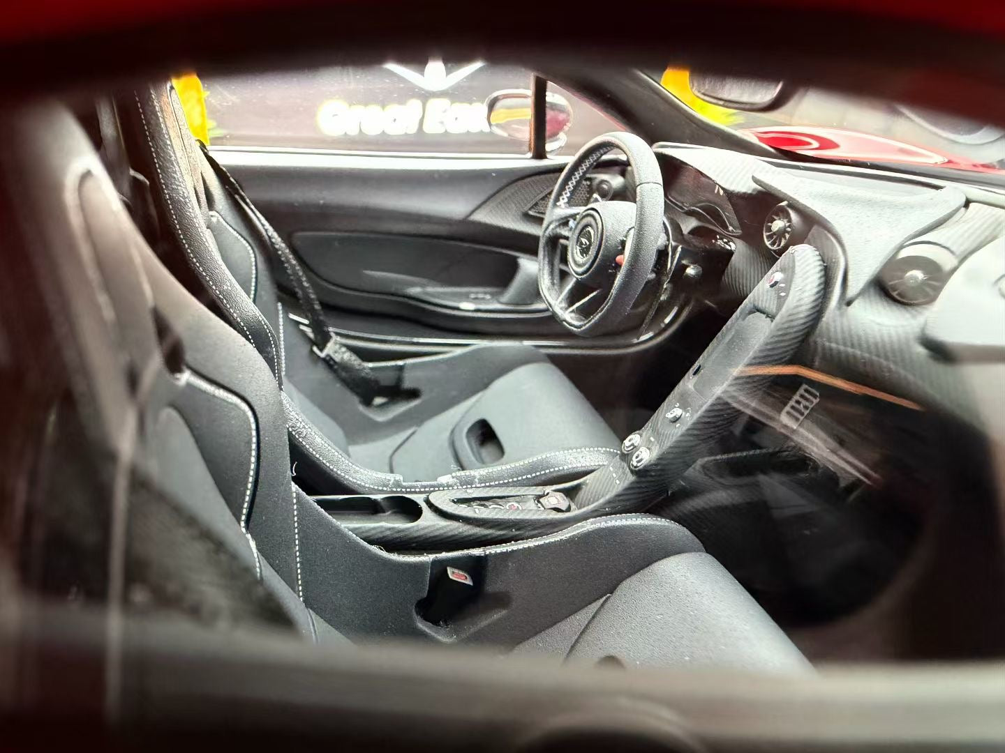 DM 1:18 McLaren P1 Metallic Red Limited Edition of 5 DDJ077