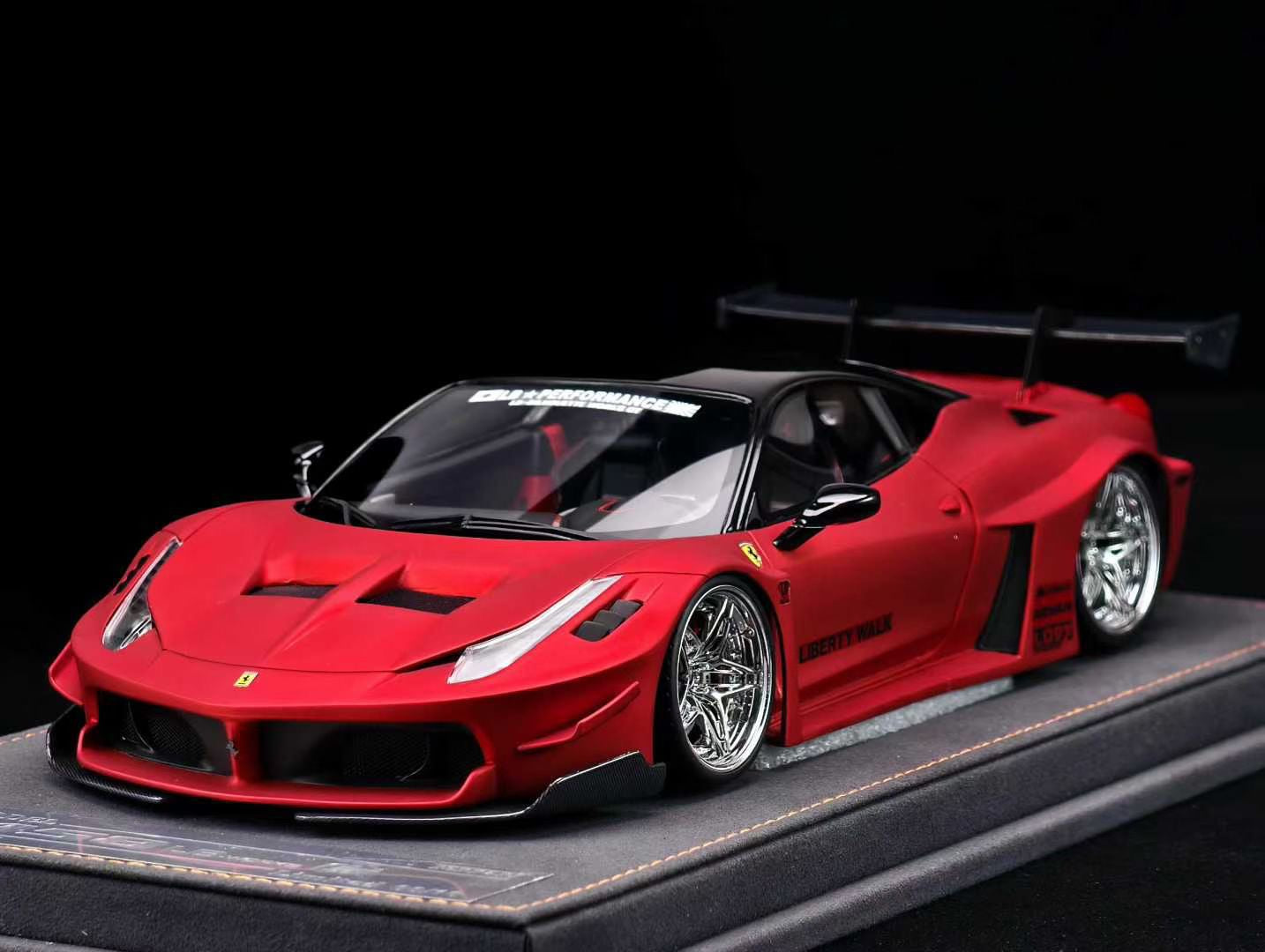 ARES Model 1/18 Ferrari LB 458 GT