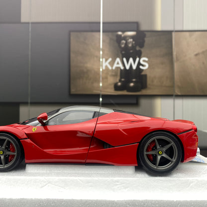 BBR 1/18 Ferrari LaFerrari Carbon Top Red Simulation Car Model Birthday Gift Ornaments