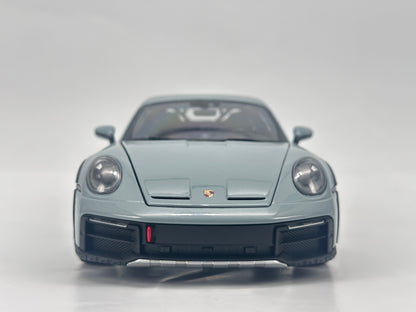 MINICHAMPS 1/18 Porsche 911 DAKAR Metallic Green Alloy Car Model