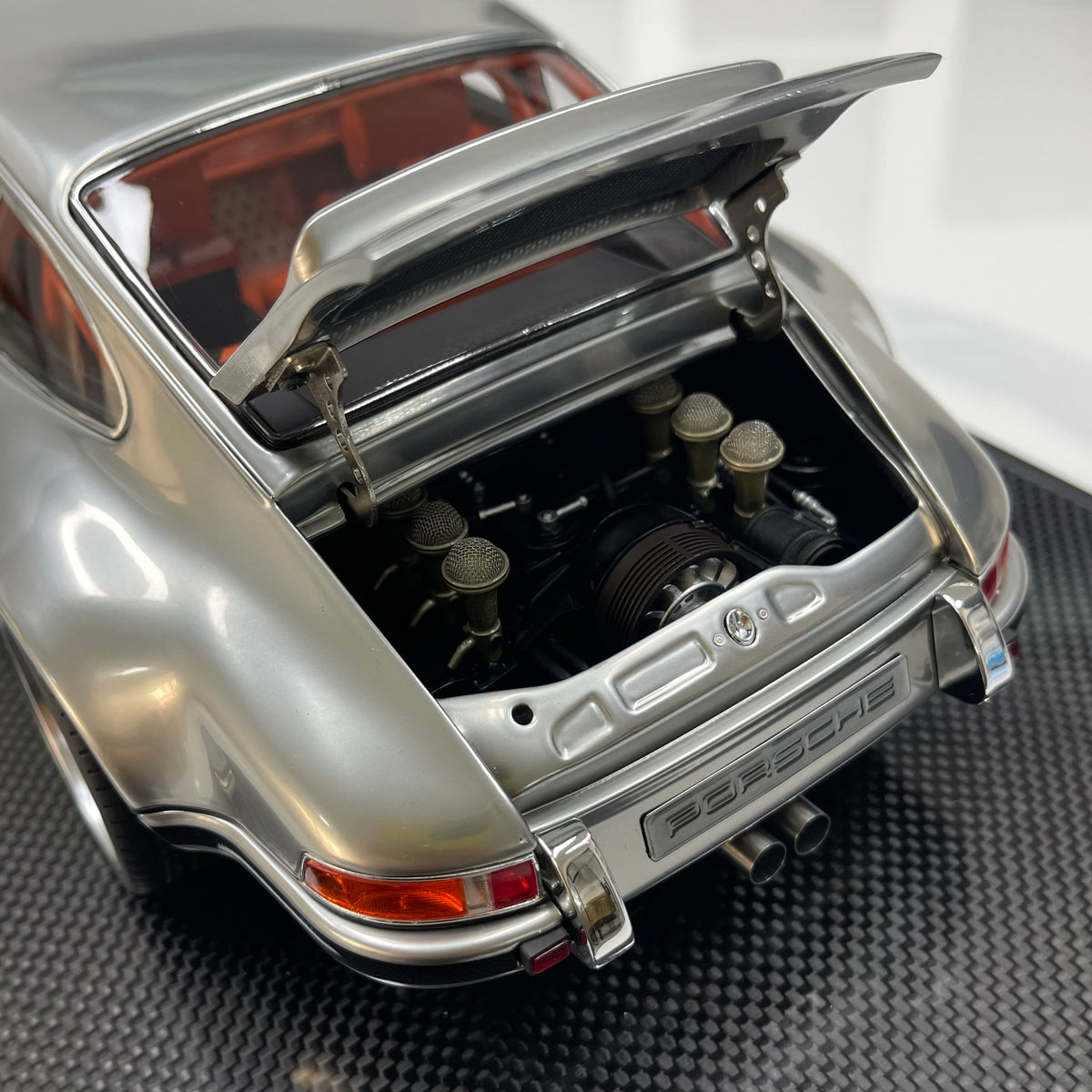 IVY 1/12 Porsche Singer Silver IVY249