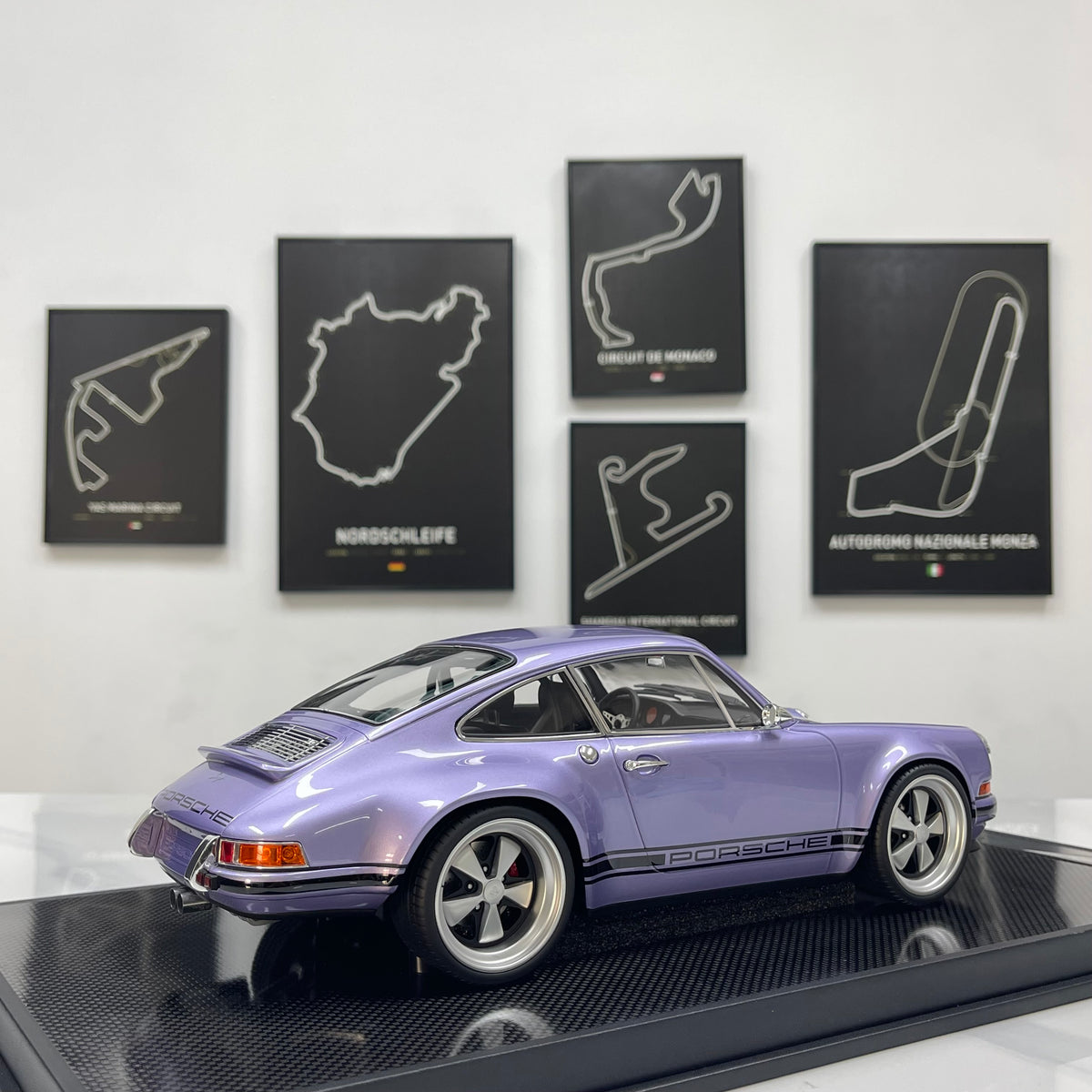 IVY 1/12 Porsche Singer with Skis IVY248