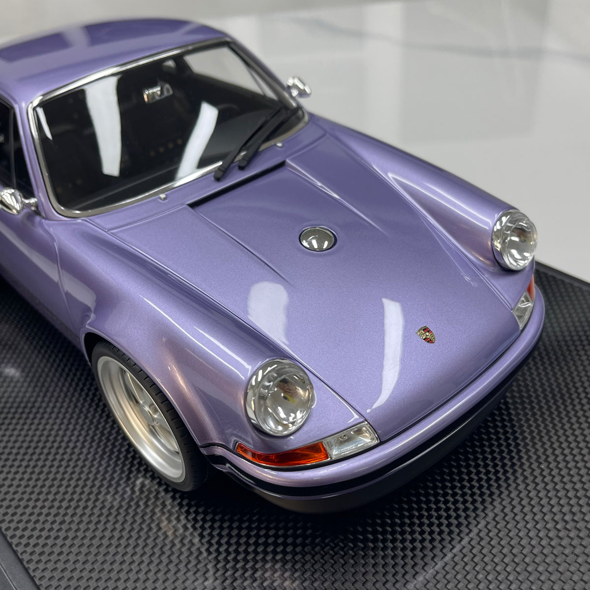 IVY 1/12 Porsche Singer with Skis IVY248