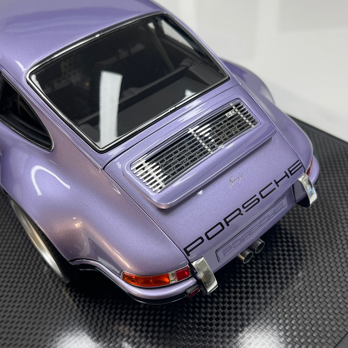 IVY 1/12 Porsche Singer with Skis IVY248