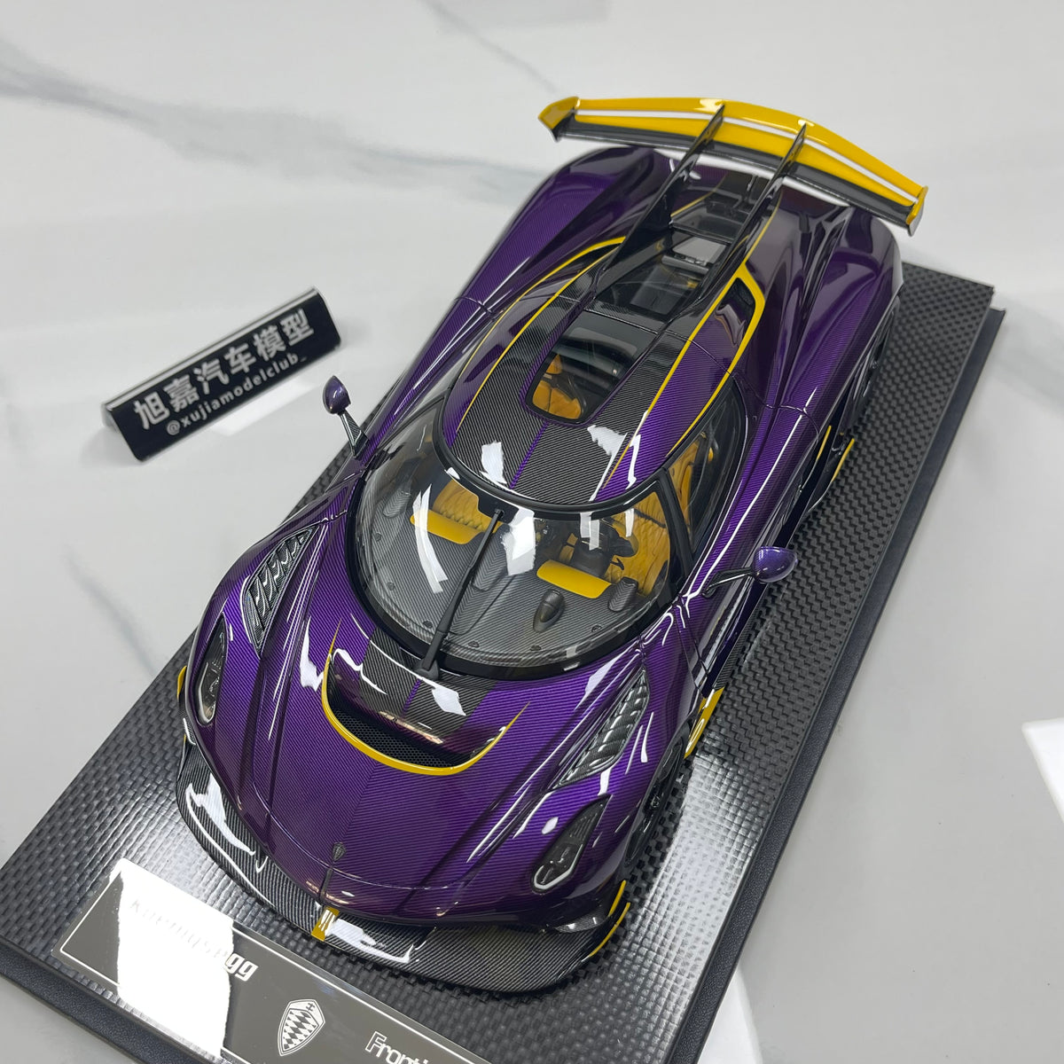 FrontiArt 1/18 Koenigsegg Jesko 7559 Purple FA209