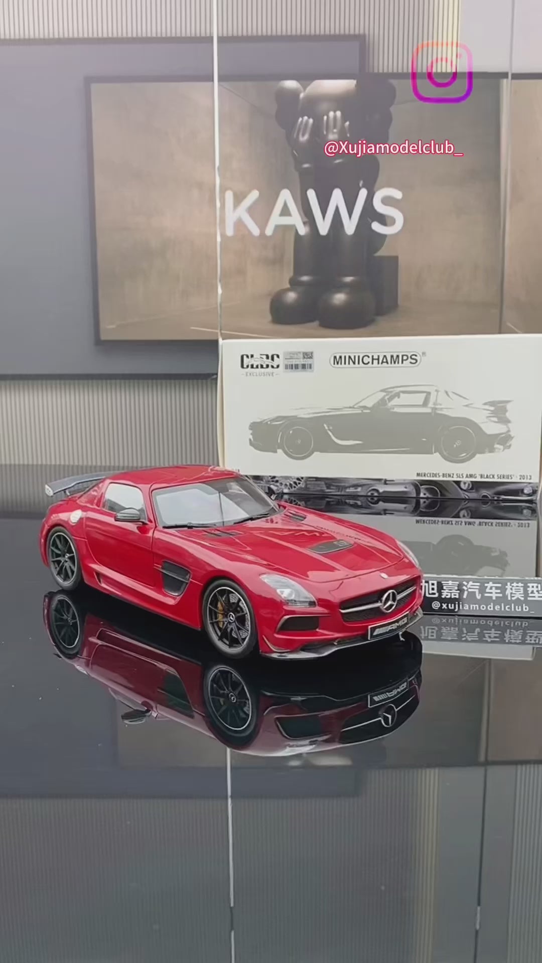 Minichamps 1:18 メルセデスベンツSLS AMG GT3ストリート2011