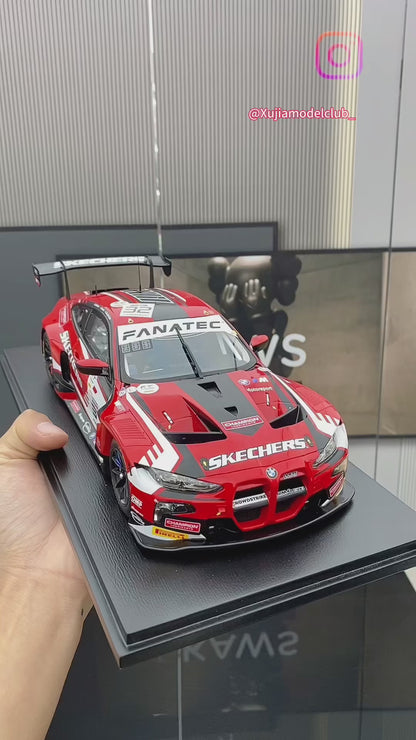 SPARK 1/18 BMW M4 GT3 WRT Team 2023 Spa Endurance Race No. 32 Red Paint Simulation Car Model Ornament